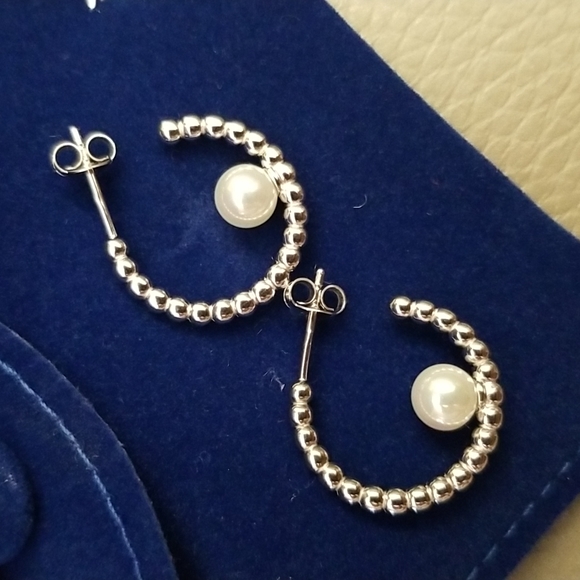 Silpada Hoop Earrings - Picture 7 of 8